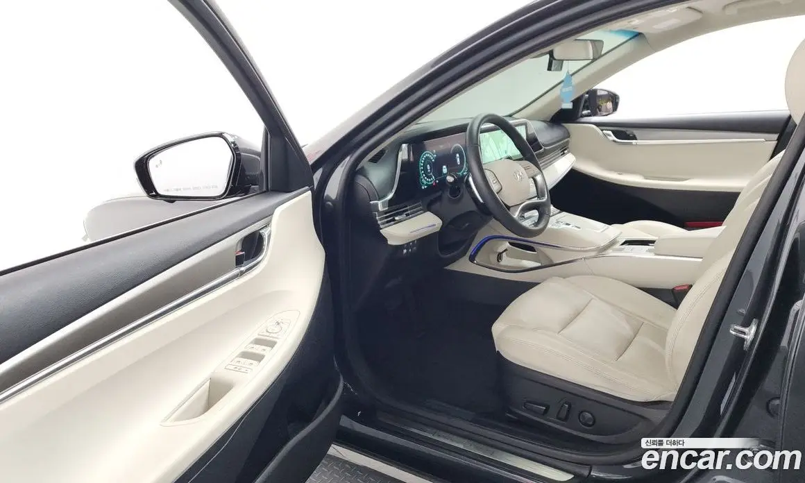 Hyundai Grandeur 2022 2.5 автомат (гидро), фото 13