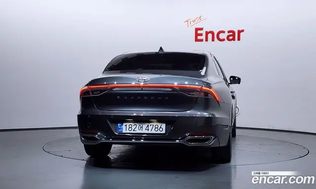Hyundai Grandeur 2022 2.5 автомат (гидро), миниатюра 4
