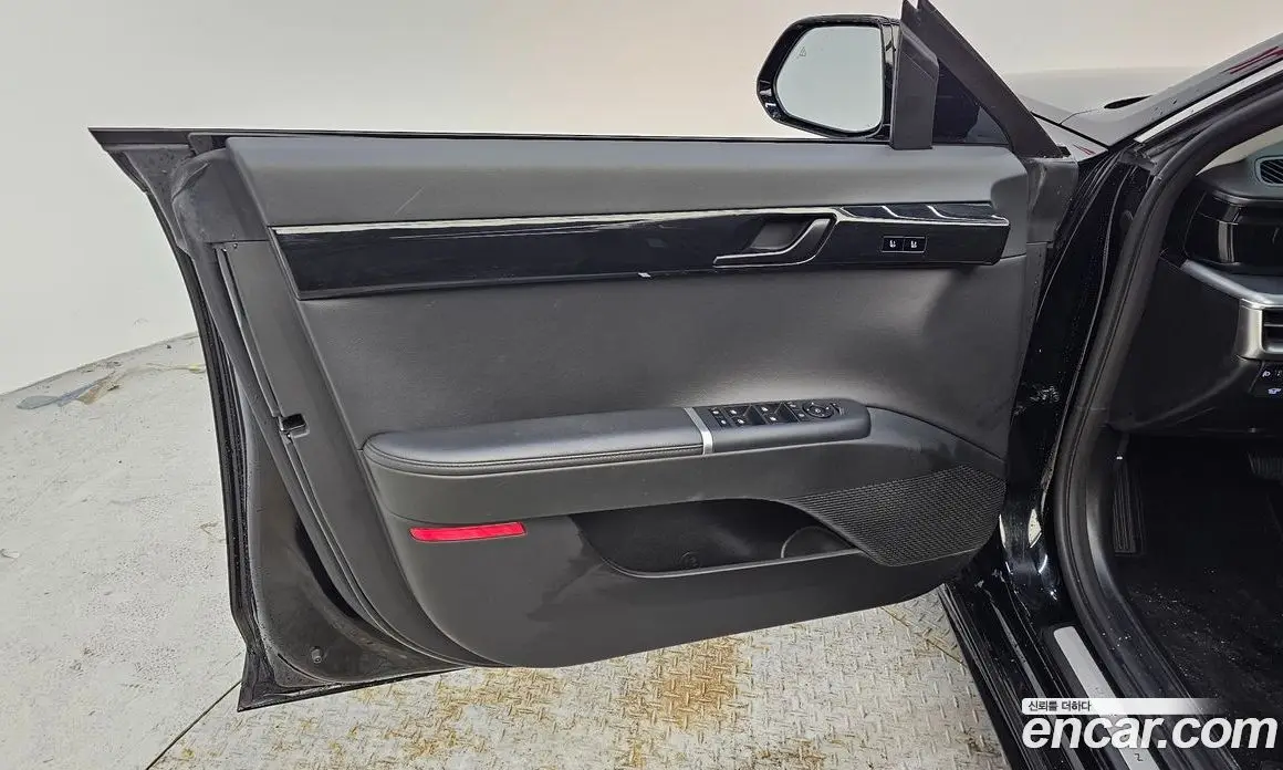 Hyundai Grandeur 2023 2.5 автомат (гидро), фото 14