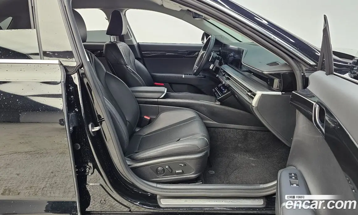 Hyundai Grandeur 2023 2.5 автомат (гидро), фото 17