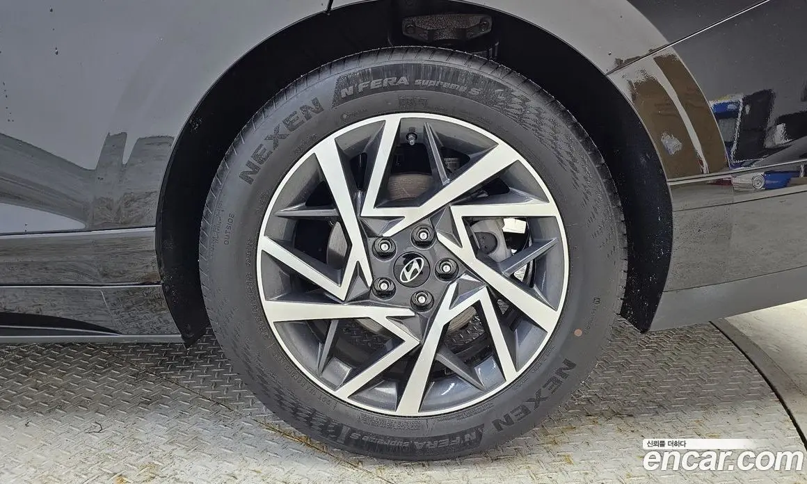 Hyundai Grandeur 2023 2.5 автомат (гидро), фото 7