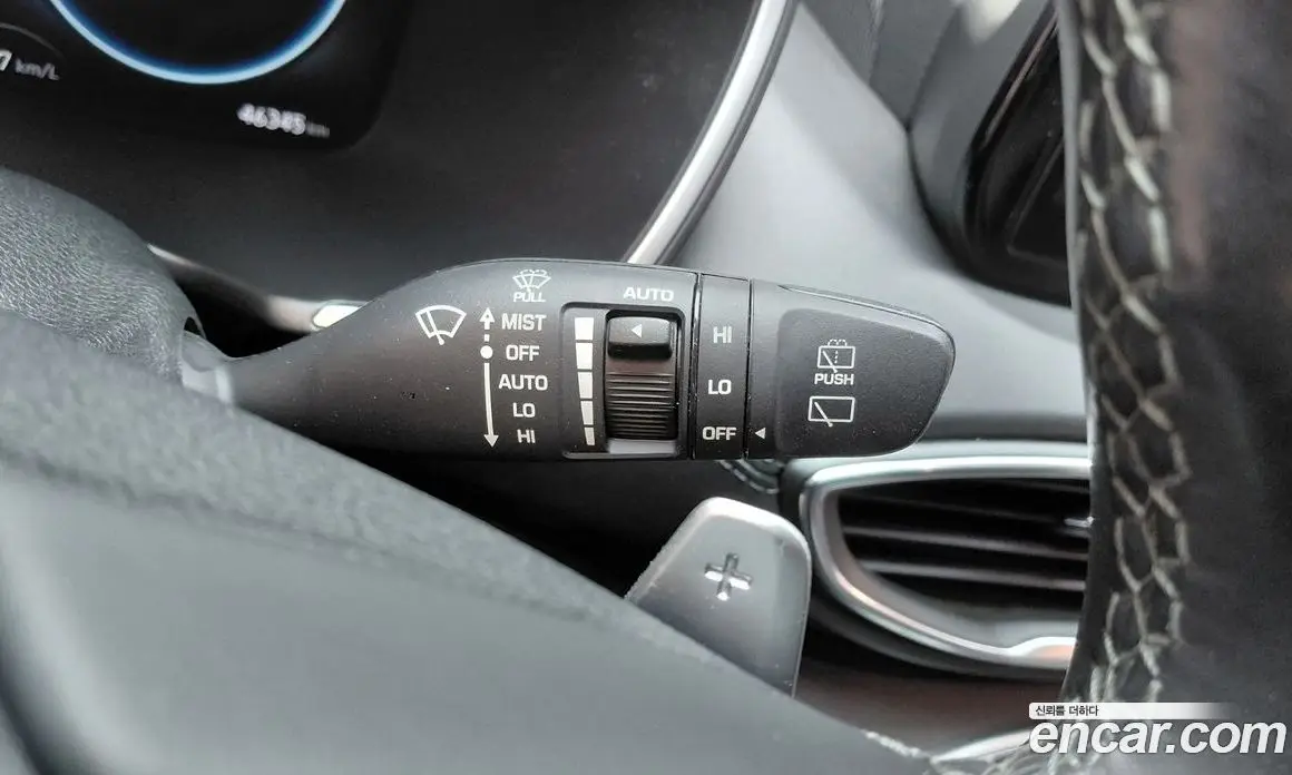 Hyundai Santa Fe 2023 2.5 автомат (гидро), фото 27