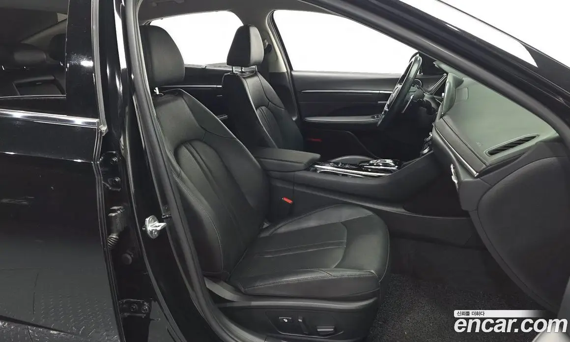 Hyundai Sonata 2021 2.0 автомат (гидро), фото 18
