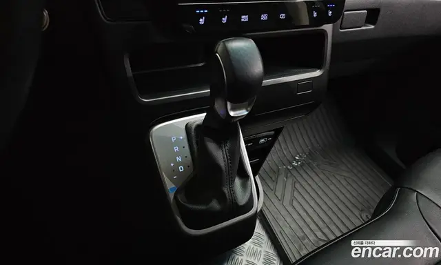 Hyundai Staria 2022 2.2 автомат (гидро), миниатюра 12