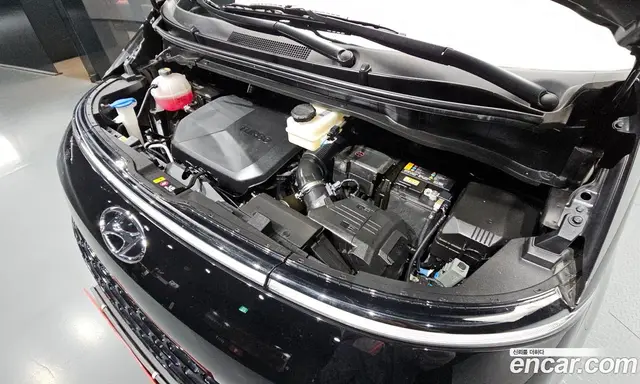 Hyundai Staria 2022 2.2 автомат (гидро), миниатюра 6
