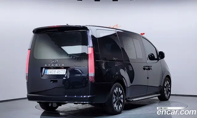 Hyundai Staria 2023 3.5 автомат (гидро), миниатюра 2 Hyundai Staria 2023 3.5 автомат (гидро), миниатюра 2