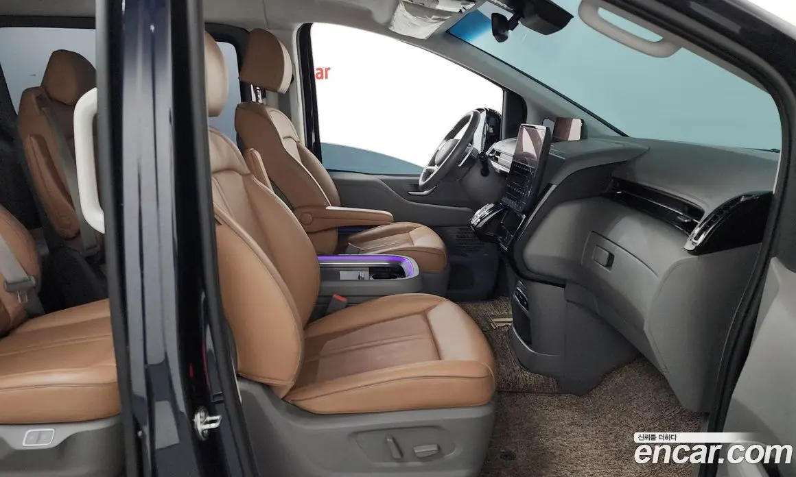 Hyundai Staria 2023 3.5 автомат (гидро), фото 16 Hyundai Staria 2023 3.5 автомат (гидро), фото 16