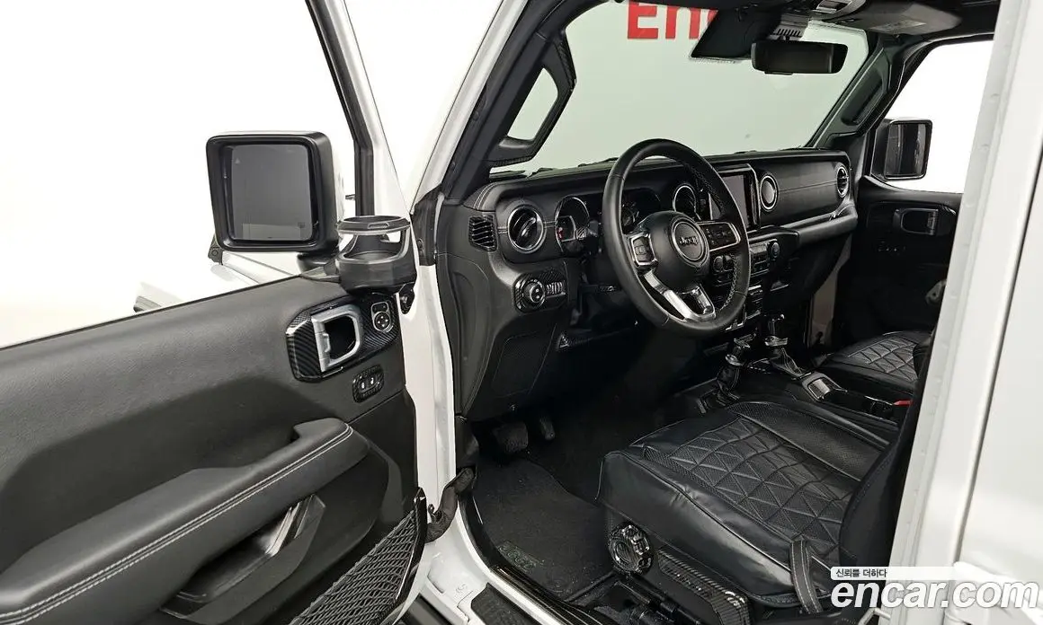 Jeep Wrangler 2023 2.0 автомат (гидро), фото 10 Jeep Wrangler 2023 2.0 автомат (гидро), фото 10
