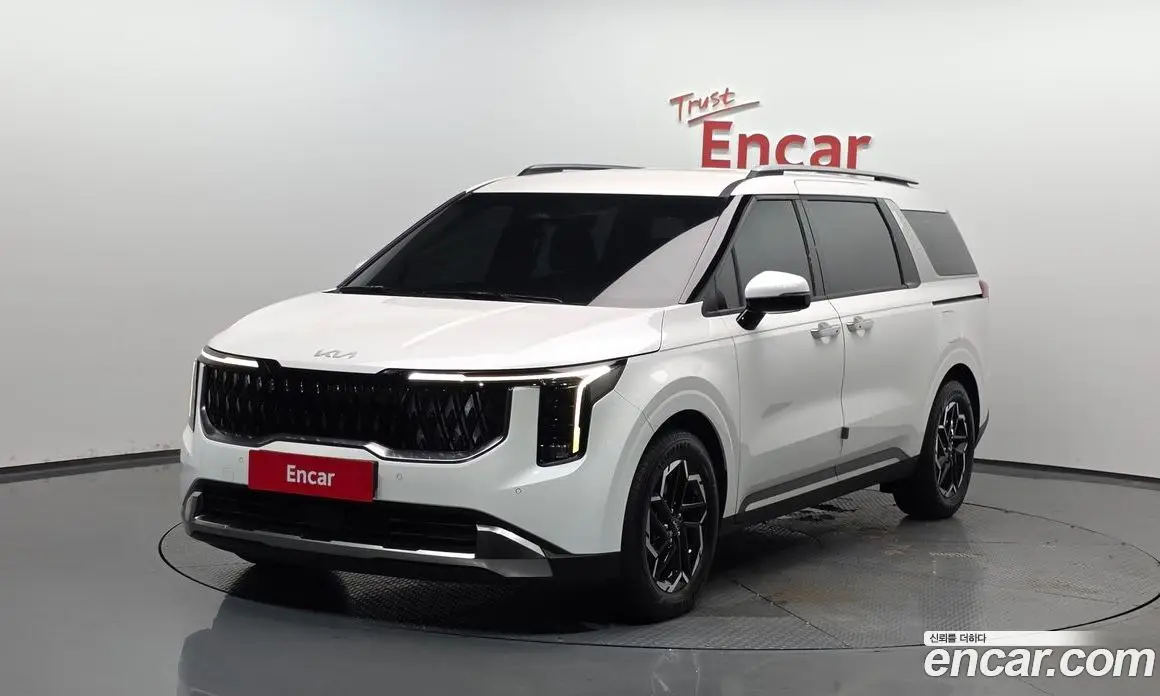 Kia Carnival 2024 3.5 автомат (гидро), фото 1 Kia Carnival 2024 3.5 автомат (гидро), фото 1