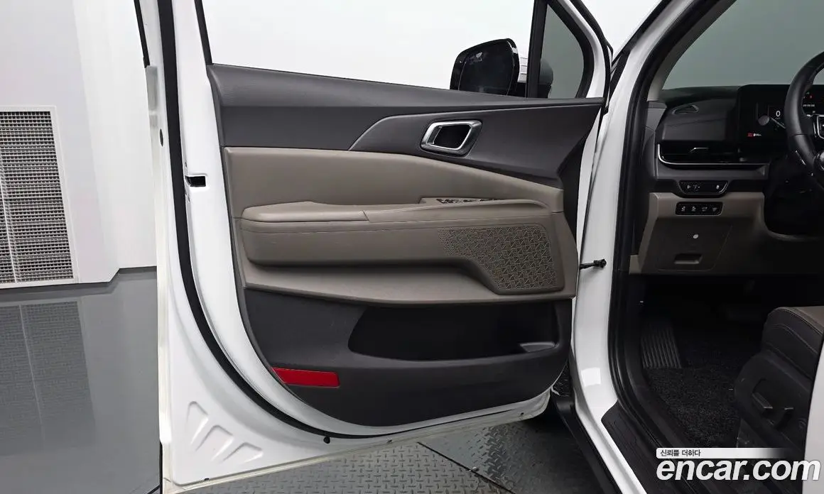 Kia Carnival 2024 3.5 автомат (гидро), фото 14 Kia Carnival 2024 3.5 автомат (гидро), фото 14