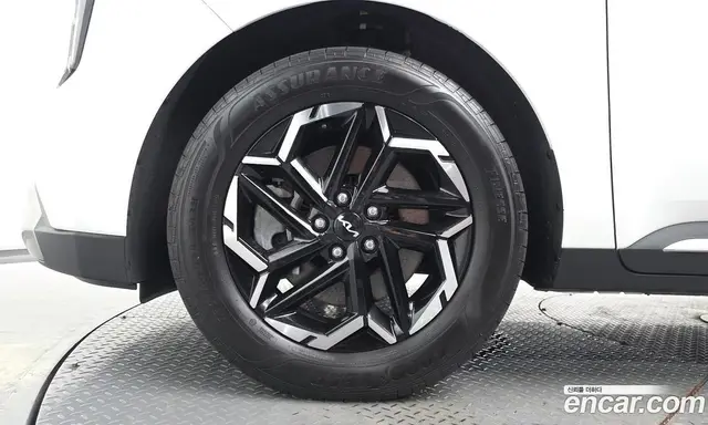 Kia Carnival 2024 3.5 автомат (гидро), миниатюра 5 Kia Carnival 2024 3.5 автомат (гидро), миниатюра 5