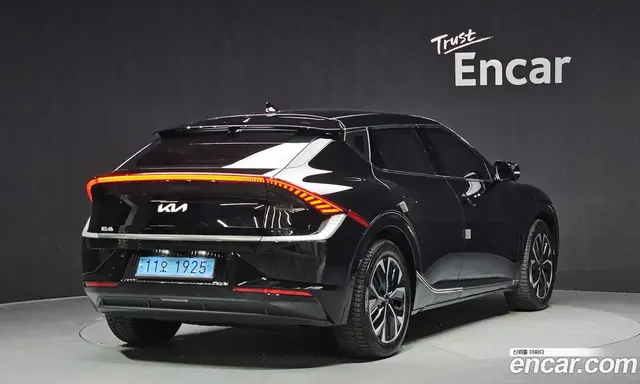 Kia EV6 2023 0.1 автомат (гидро), миниатюра 2