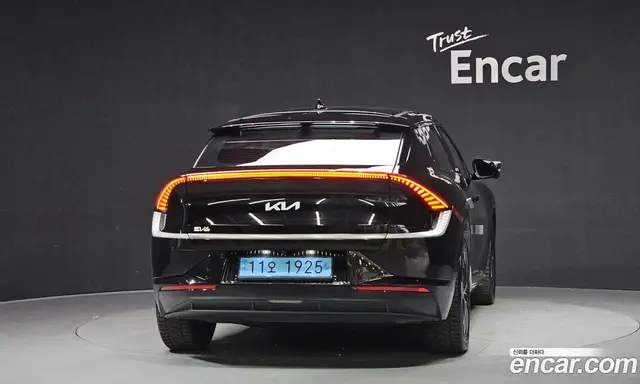Kia EV6 2023 0.1 автомат (гидро), миниатюра 4