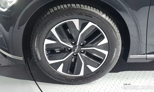 Kia EV6 2023 0.1 автомат (гидро), миниатюра 5