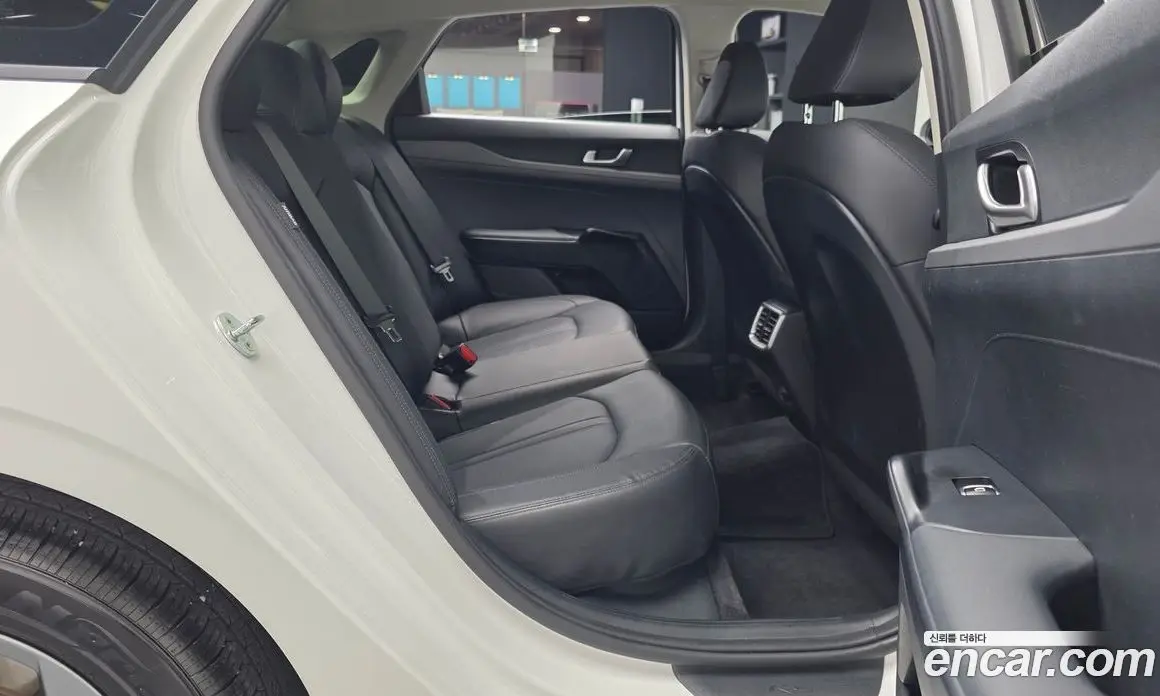 Kia K5 (Optima) 2022 2.0 автомат (гидро), фото 17