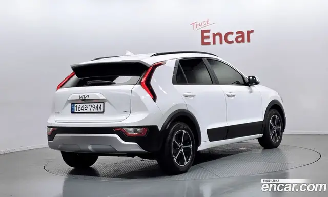 Kia Niro 2022 1.6 автомат (гидро), миниатюра 2