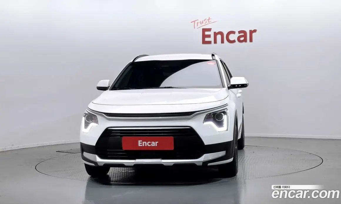 Kia Niro 2022 1.6 автомат (гидро), фото 3