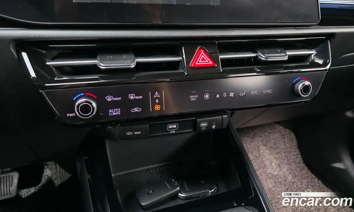 Kia Niro 2022 1.6 автомат (гидро), фото 30