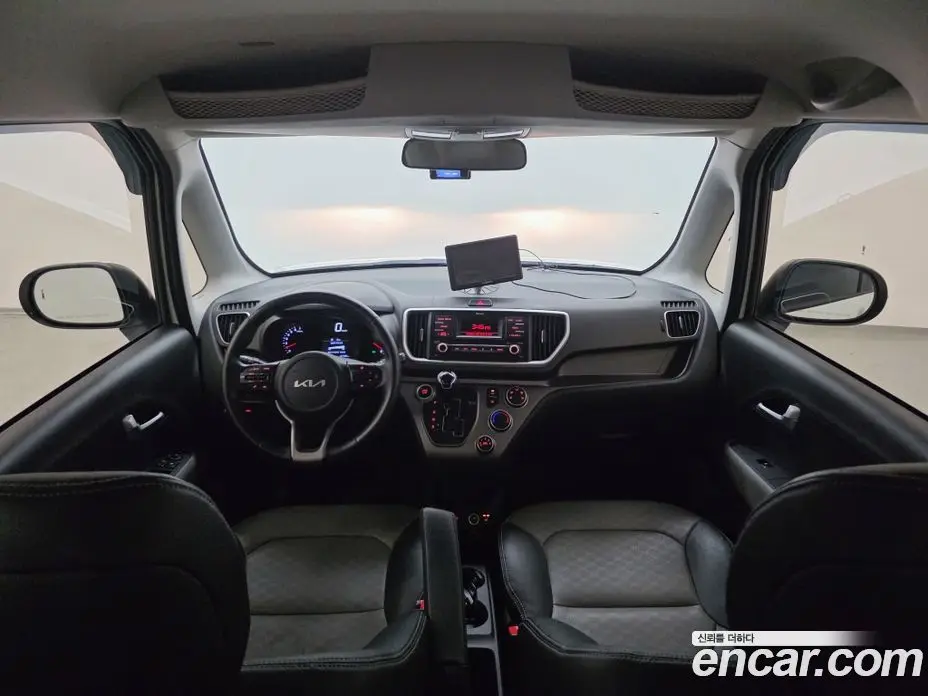 Kia Ray 2022 1.0 автомат (гидро), фото 15