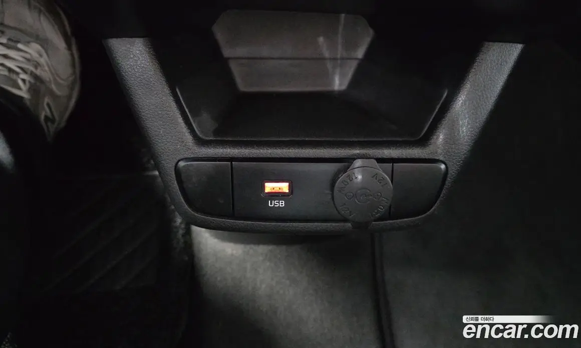 Kia Ray 2022 1.0 автомат (гидро), фото 16