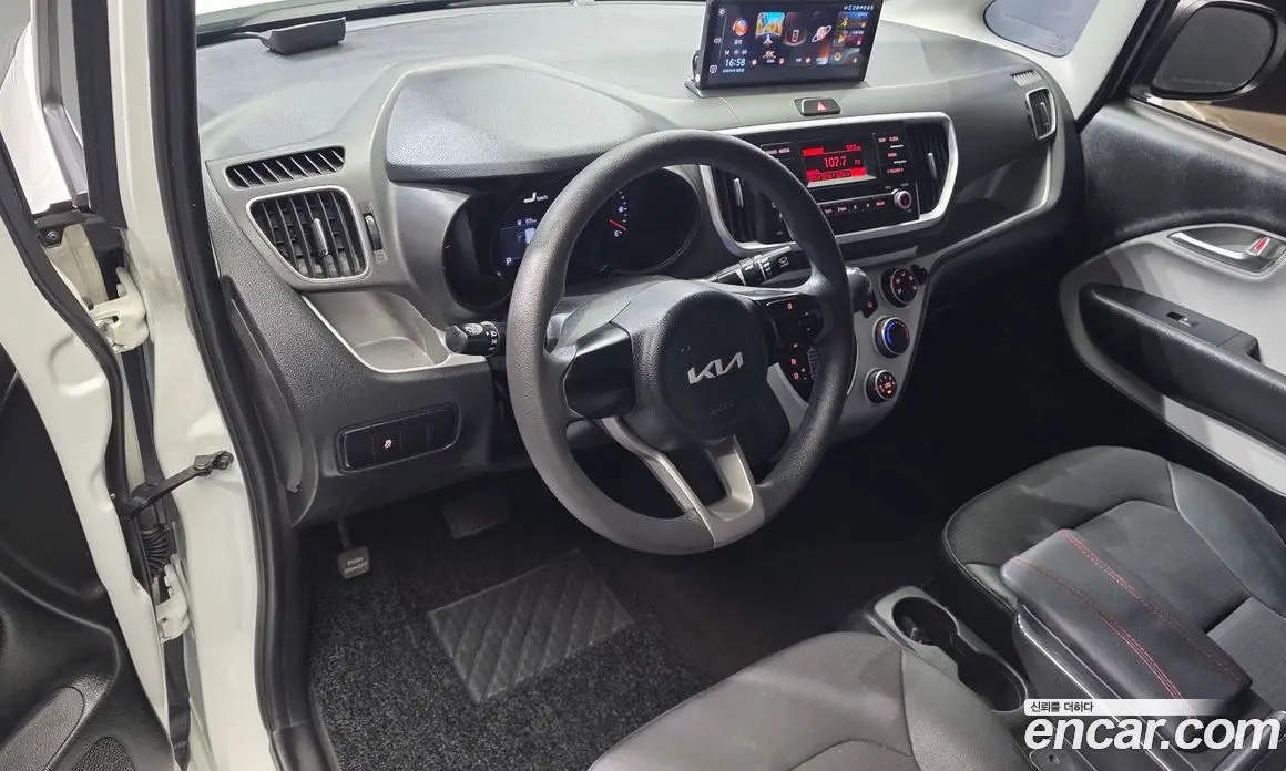 Kia Ray 2022 1.0 автомат (гидро), фото 10