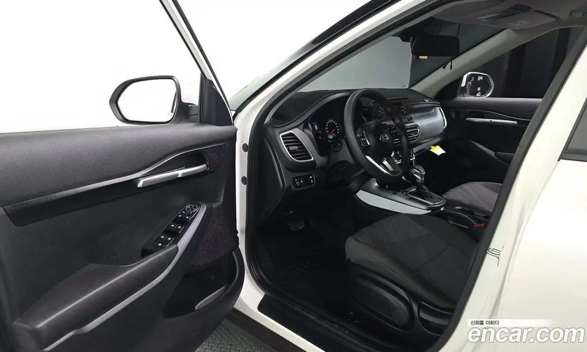 Kia Seltos 2020 1.6 автомат (гидро), фото 10 Kia Seltos 2020 1.6 автомат (гидро), фото 10