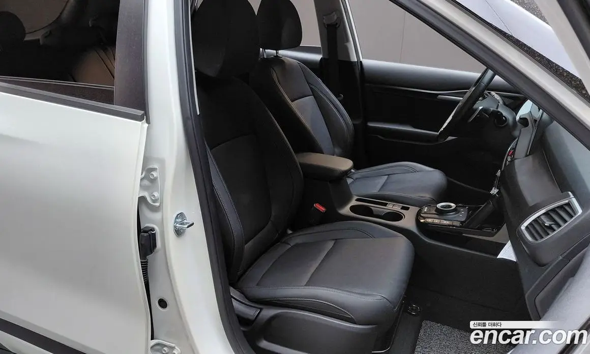 Kia Seltos 2023 1.6 автомат (гидро), фото 16