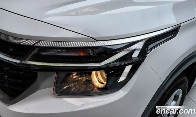 Kia Seltos 2023 1.6 автомат (гидро), миниатюра 8