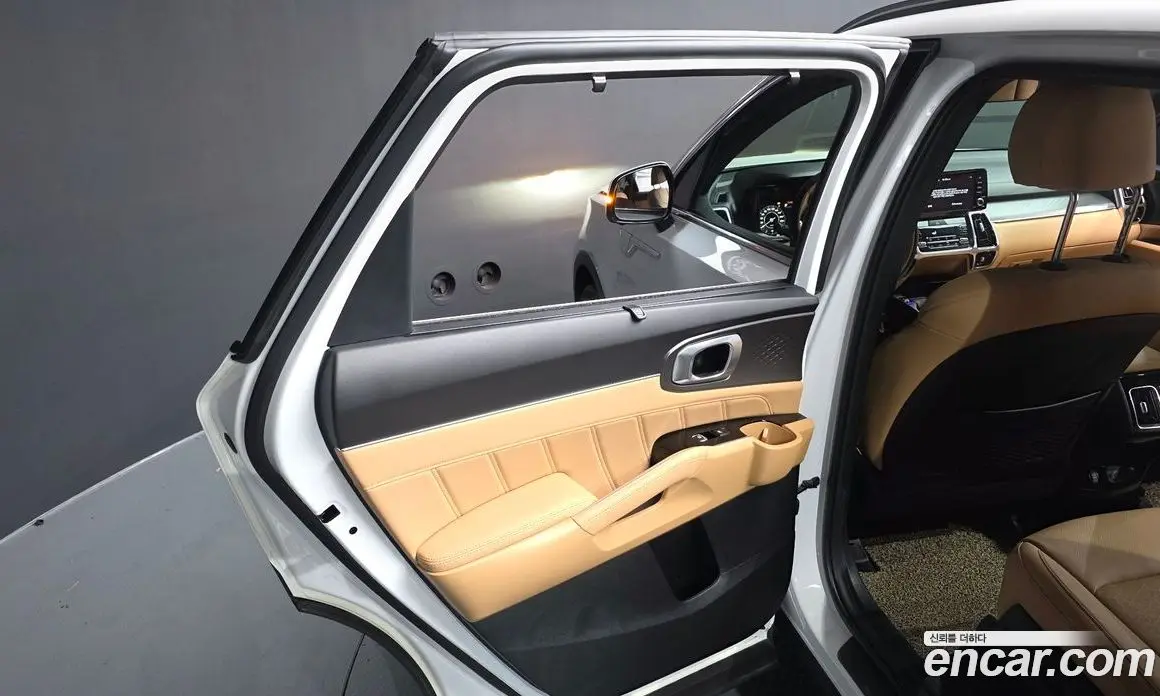 Kia Sorento 2023 2.5 автомат (гидро), фото 15