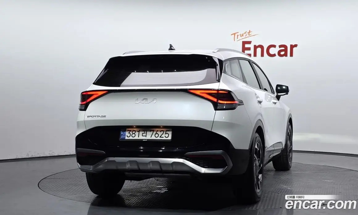 Kia Sportage 2022 1.6 автомат (гидро), фото 3