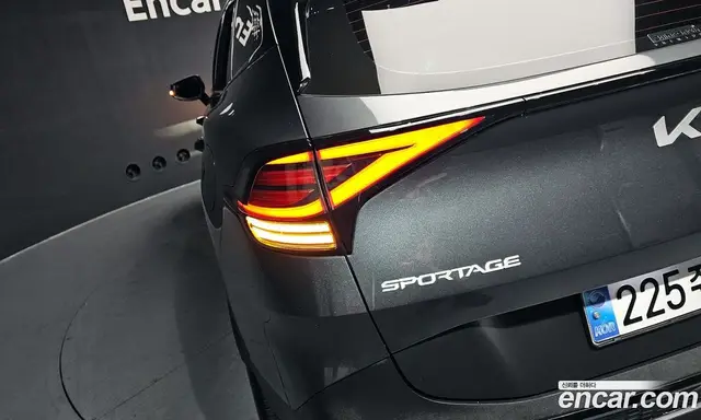 Kia Sportage 2024 1.6 автомат (гидро), миниатюра 9