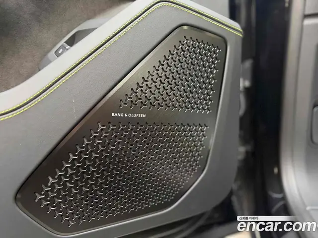 Lamborghini Urus 2026 4.0 автомат (гидро), миниатюра 10 Lamborghini Urus 2026 4.0 автомат (гидро), миниатюра 10