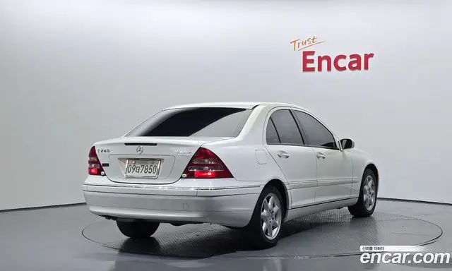Mercedes-Benz C-Class 2004 2.6 автомат (гидро), миниатюра 2