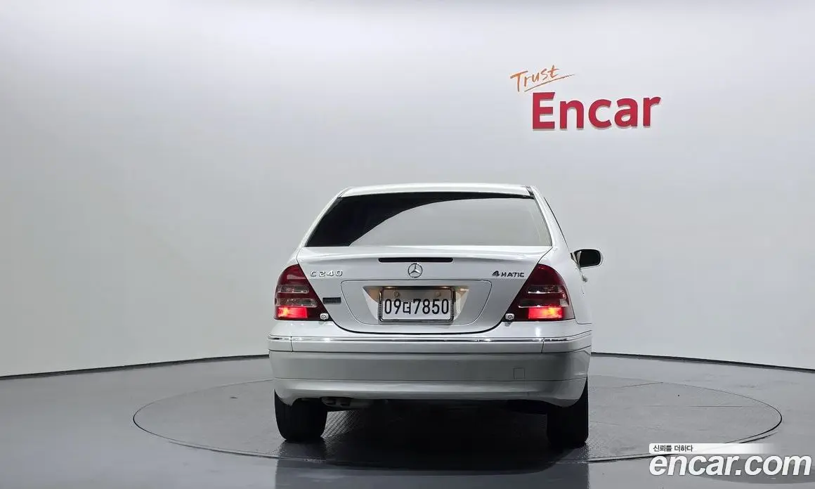 Mercedes-Benz C-Class 2004 2.6 автомат (гидро), фото 4