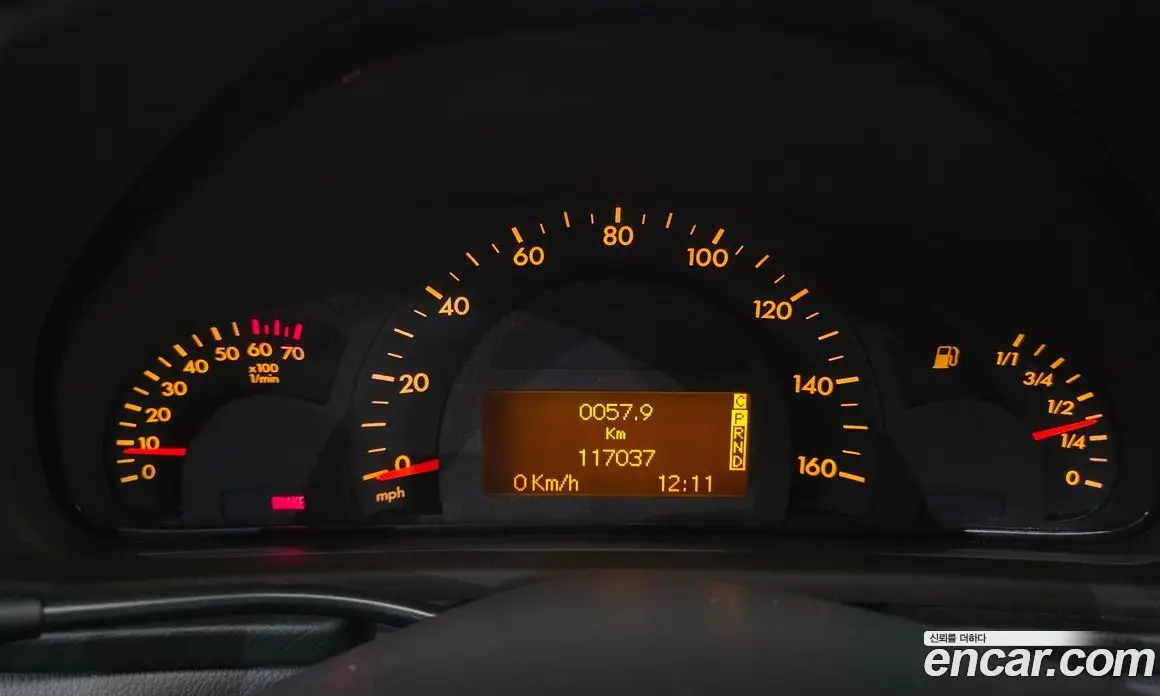 Mercedes-Benz C-Class 2004 2.6 автомат (гидро), фото 8