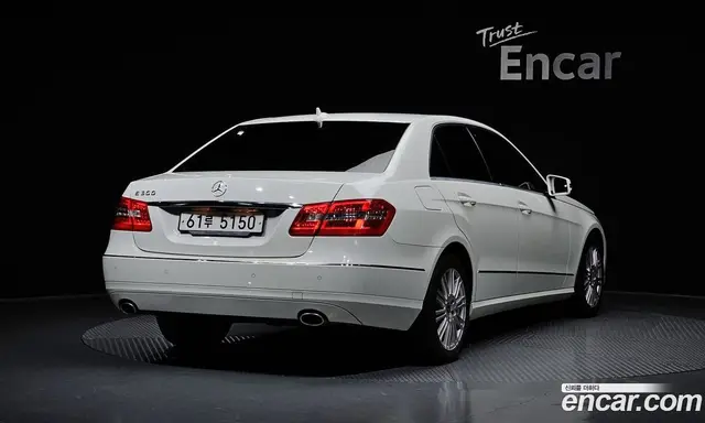 Mercedes-Benz E-Class 2011 3.5 автомат (гидро), миниатюра 2