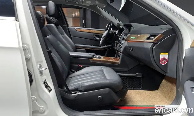 Mercedes-Benz E-Class 2011 3.5 автомат (гидро), миниатюра 11