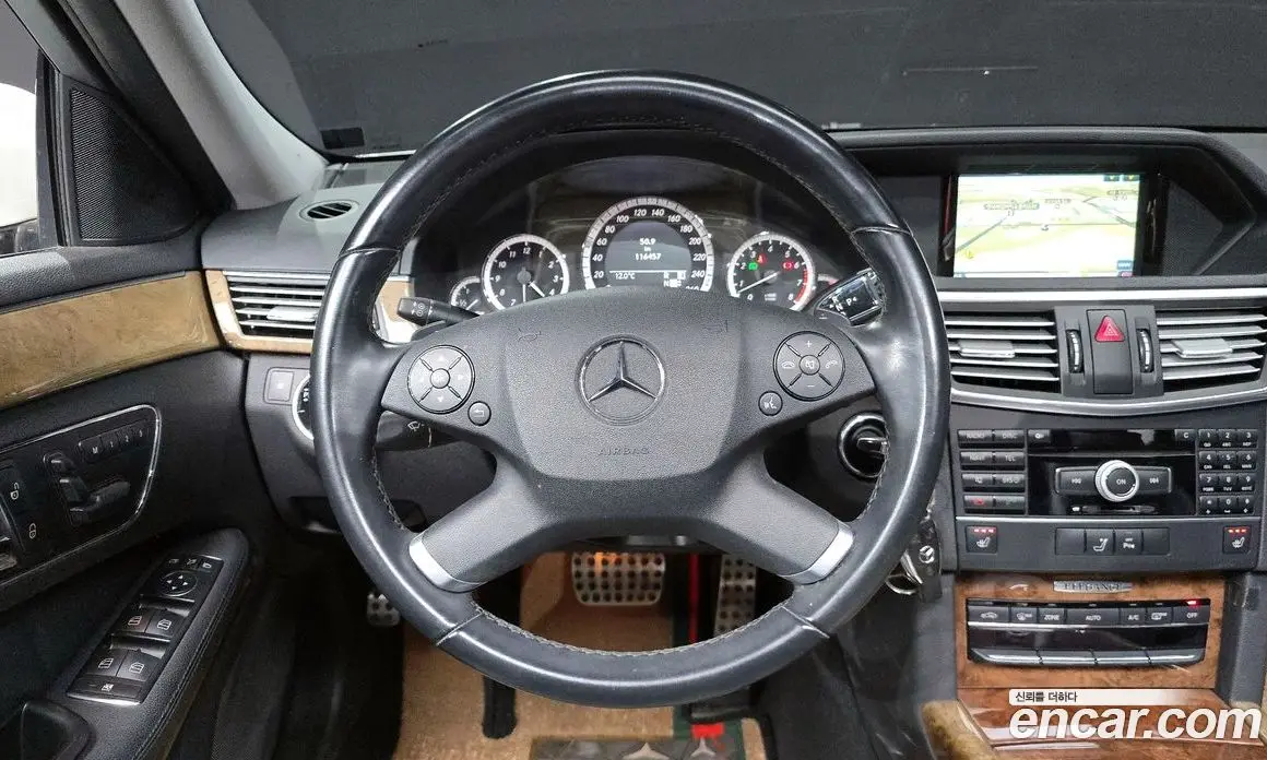 Mercedes-Benz E-Class 2011 3.5 автомат (гидро), фото 13