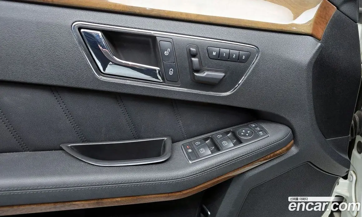 Mercedes-Benz E-Class 2011 3.5 автомат (гидро), фото 17