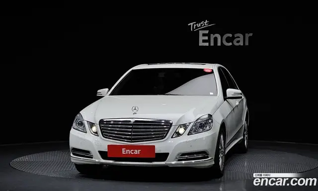 Mercedes-Benz E-Class 2011 3.5 автомат (гидро), миниатюра 3