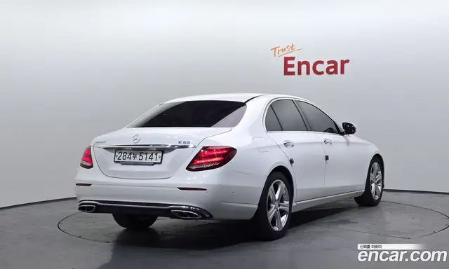Mercedes-Benz E-Class 2017 1.9 автомат (гидро), миниатюра 2