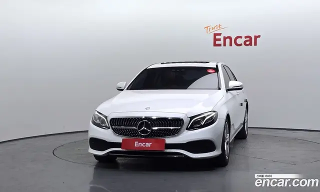 Mercedes-Benz E-Class 2017 1.9 автомат (гидро), миниатюра 3