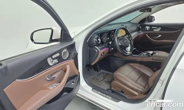 Mercedes-Benz E-Class 2017 1.9 автомат (гидро), миниатюра 10