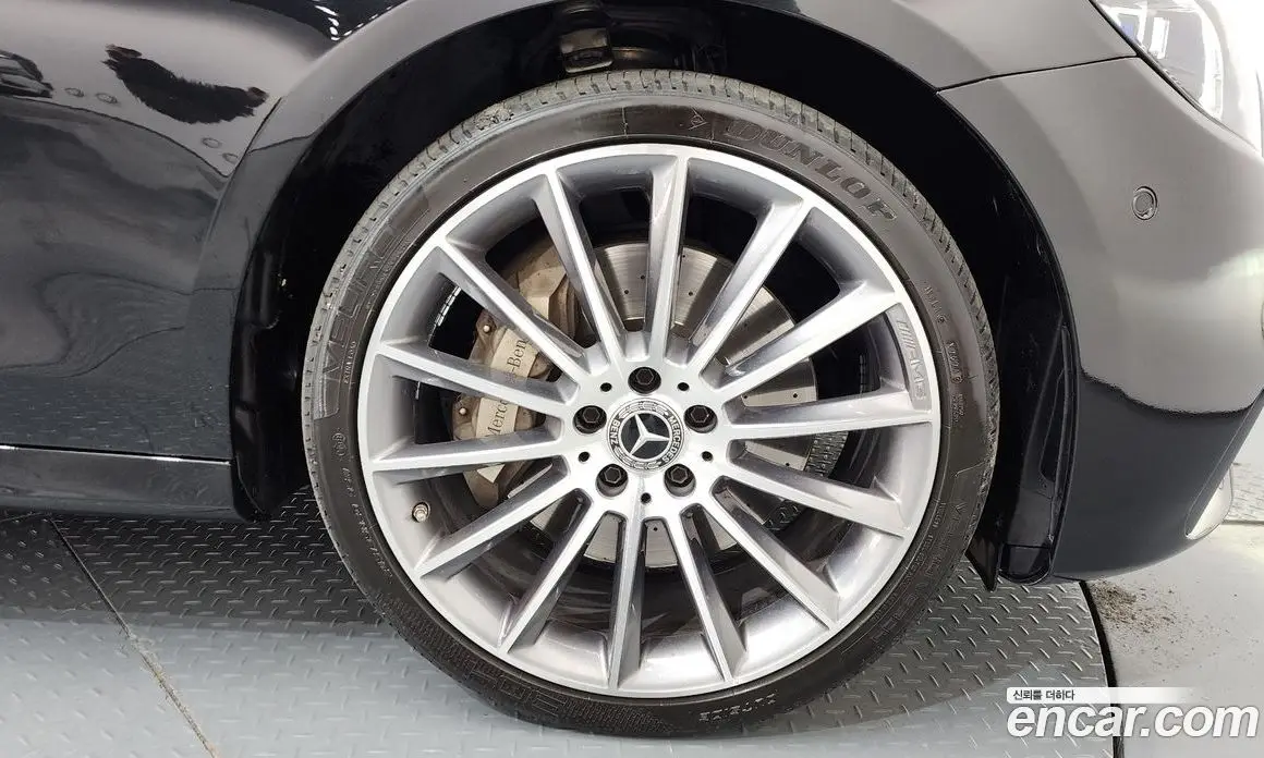 Mercedes-Benz E-Class 2022 2.0 автомат (гидро), фото 5 Mercedes-Benz E-Class 2022 2.0 автомат (гидро), фото 5
