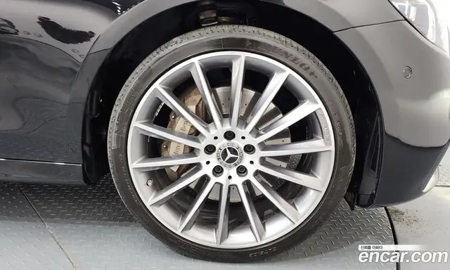 Mercedes-Benz E-Class 2022 2.0 автомат (гидро), миниатюра 5 Mercedes-Benz E-Class 2022 2.0 автомат (гидро), миниатюра 5