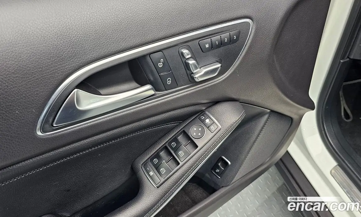 Mercedes-Benz GLA-Class 2018 2.0 автомат (гидро), фото 21