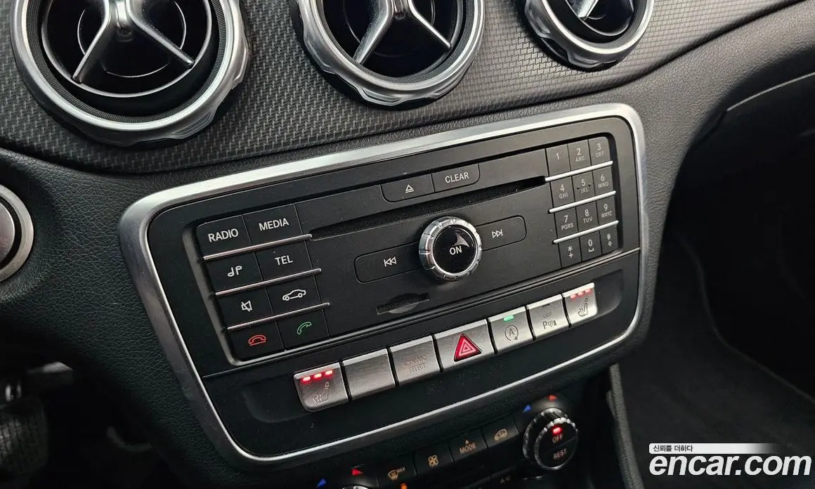 Mercedes-Benz GLA-Class 2018 2.0 автомат (гидро), фото 26
