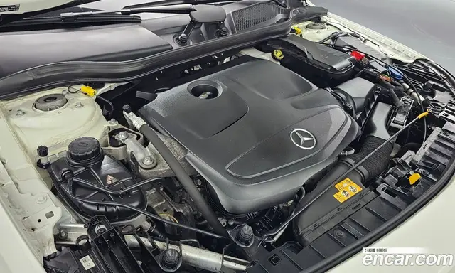 Mercedes-Benz GLA-Class 2018 2.0 автомат (гидро), миниатюра 6