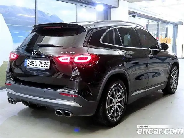 Mercedes-Benz GLA-Class 2022 2.0 автомат (гидро), миниатюра 3