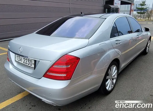 Mercedes-Benz S-Class 2010 5.5 автомат (гидро), миниатюра 4